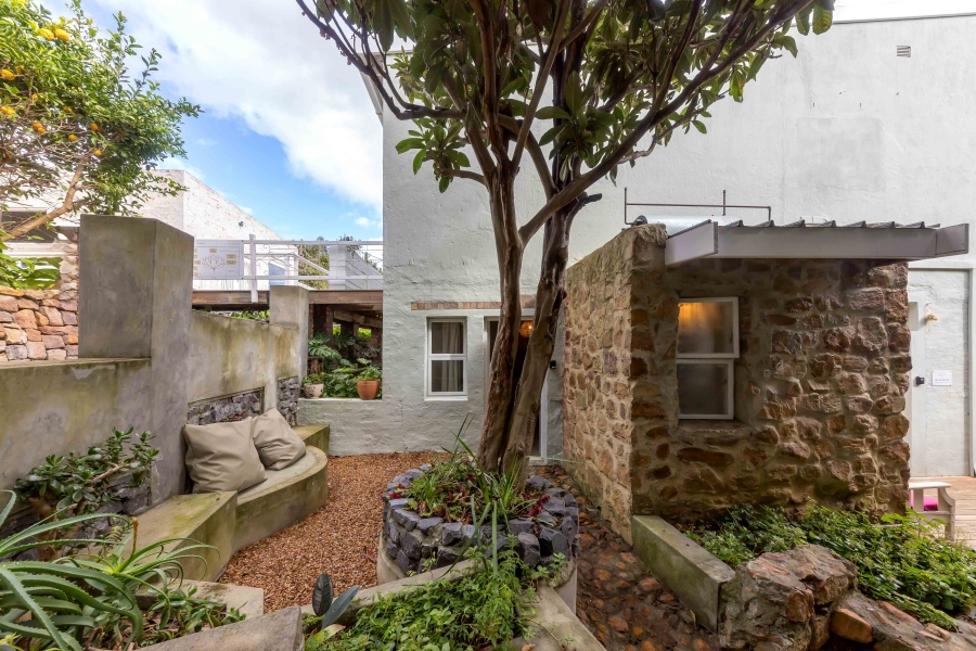 To Let 4 Bedroom Property for Rent in Overkloof Western Cape